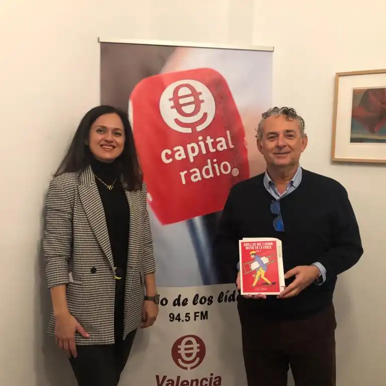 Entrevista en Capital Radio. Programa “Valencia actualidad”. Historia de la publicidad exterior y presentación libro “Aquellos que fijaron gritos en la pared” Vol. II