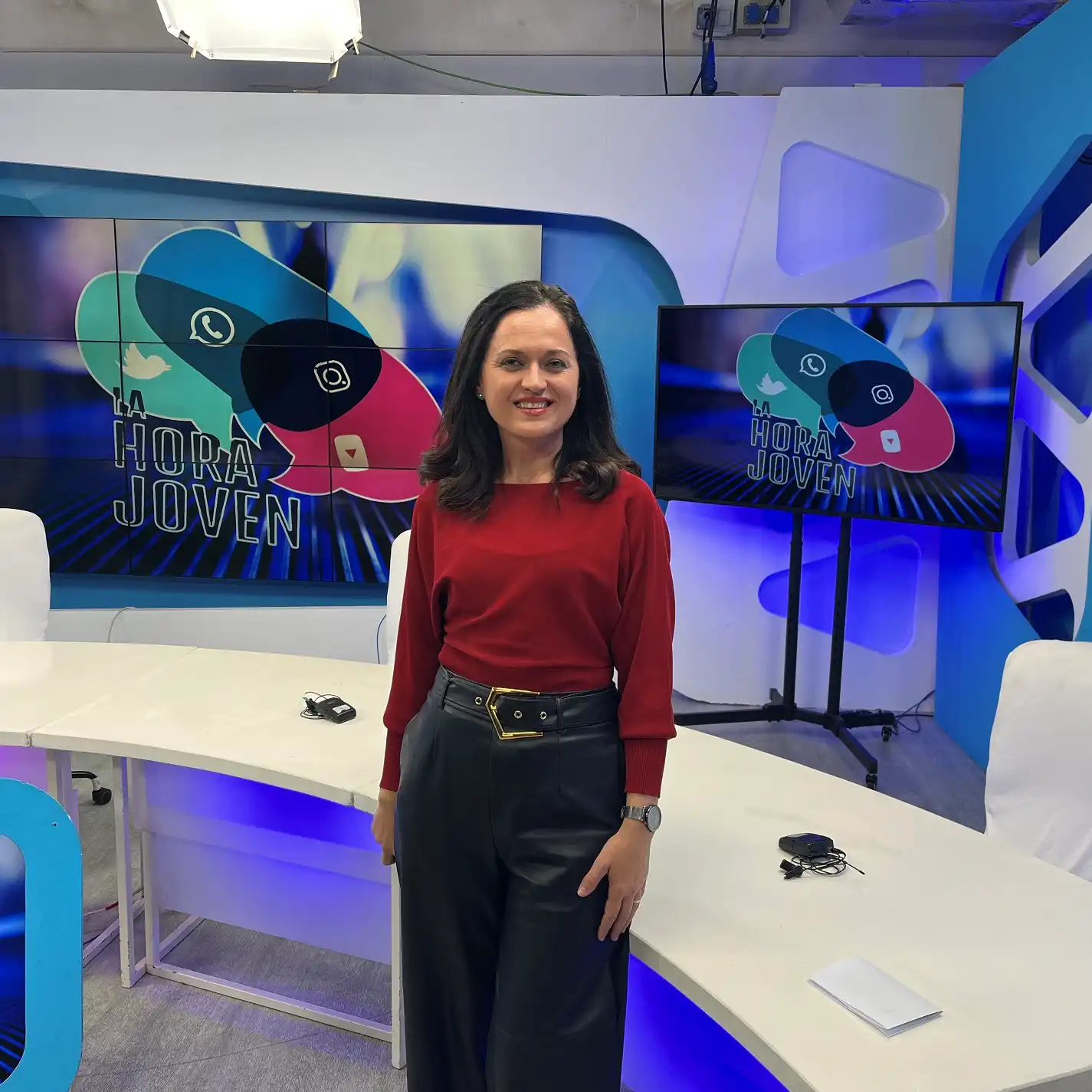 Entrevista en 8 Mediterráneo. Programa “La Hora Joven”.  La historia de la publicidad exterior y las curiosidades del medio.